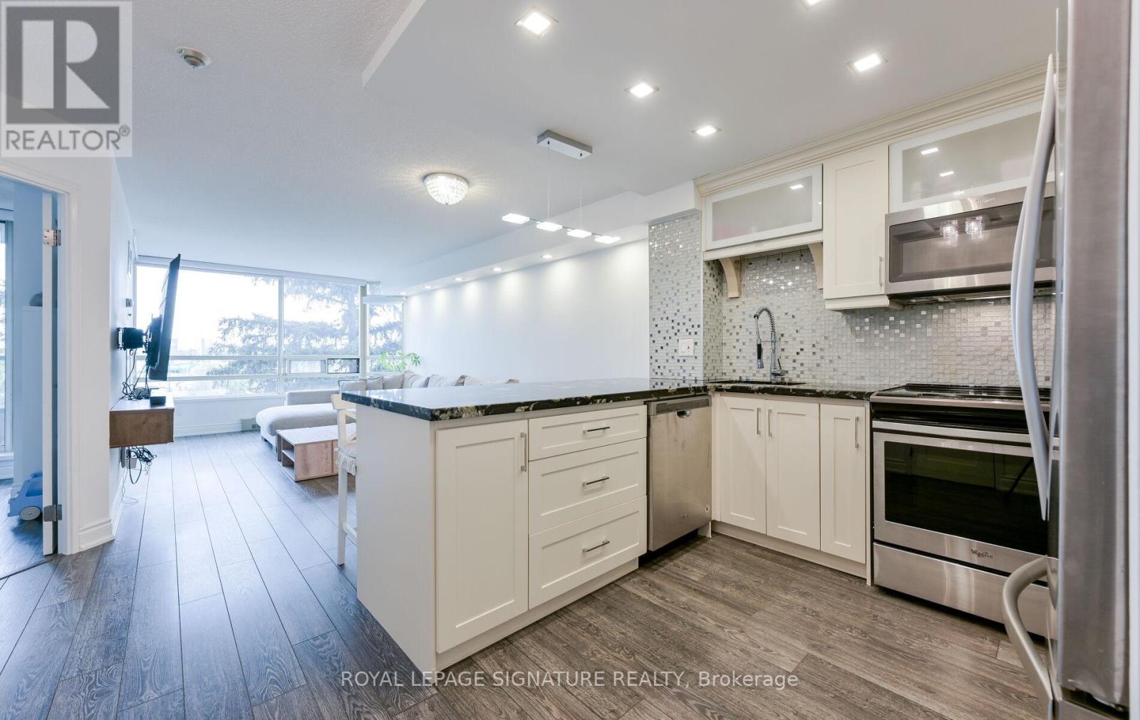 510 - 75 King Street E, Mississauga, Ontario  L5A 4G5 - Photo 22 - W12164023