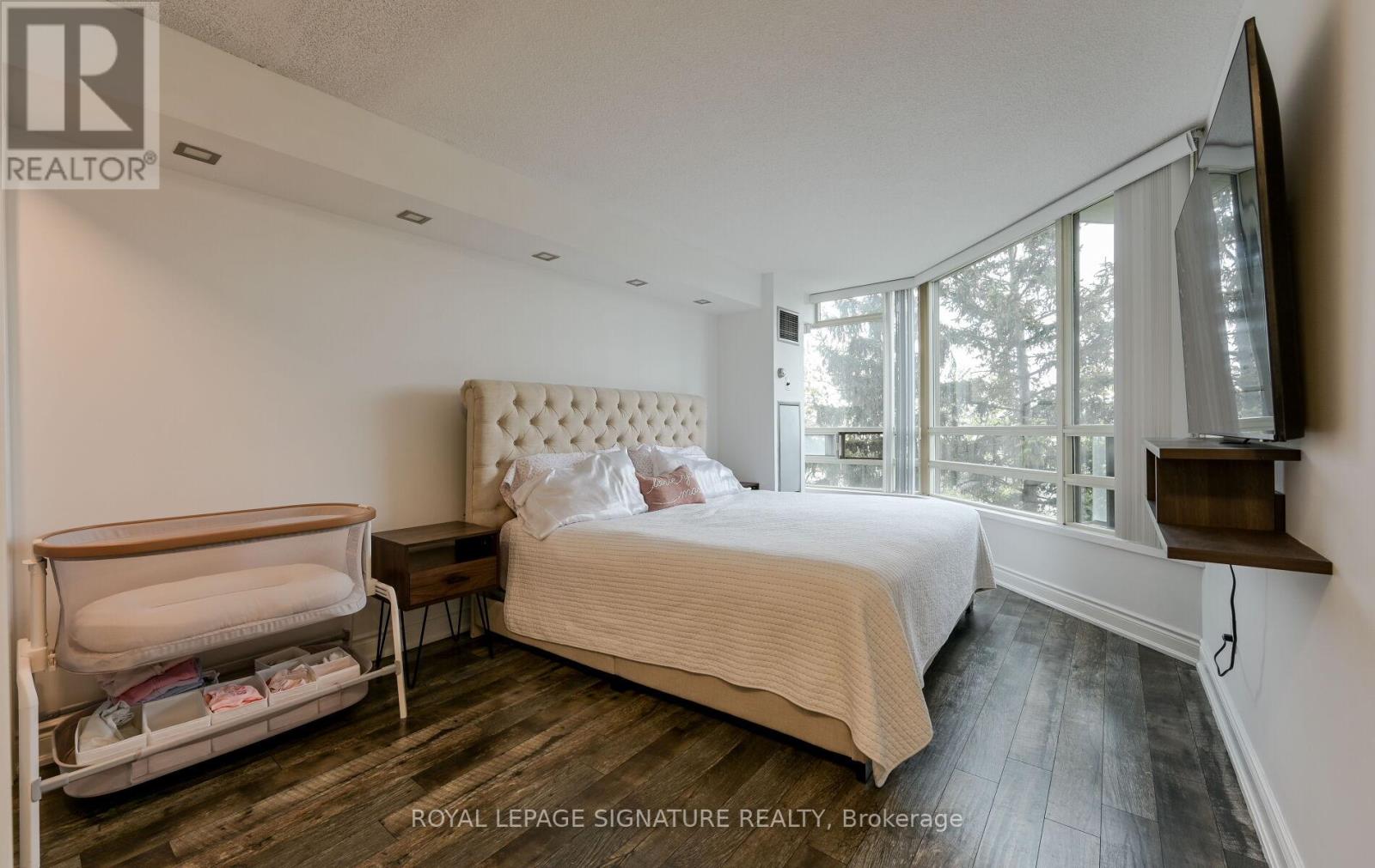 510 - 75 King Street E, Mississauga, Ontario  L5A 4G5 - Photo 31 - W12164023