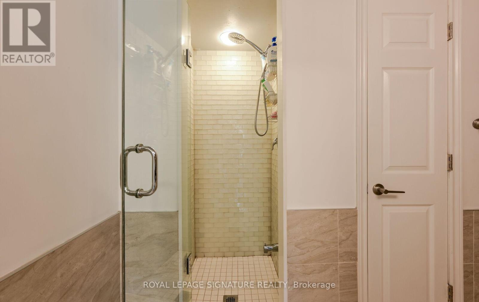 510 - 75 King Street E, Mississauga, Ontario  L5A 4G5 - Photo 37 - W12164023