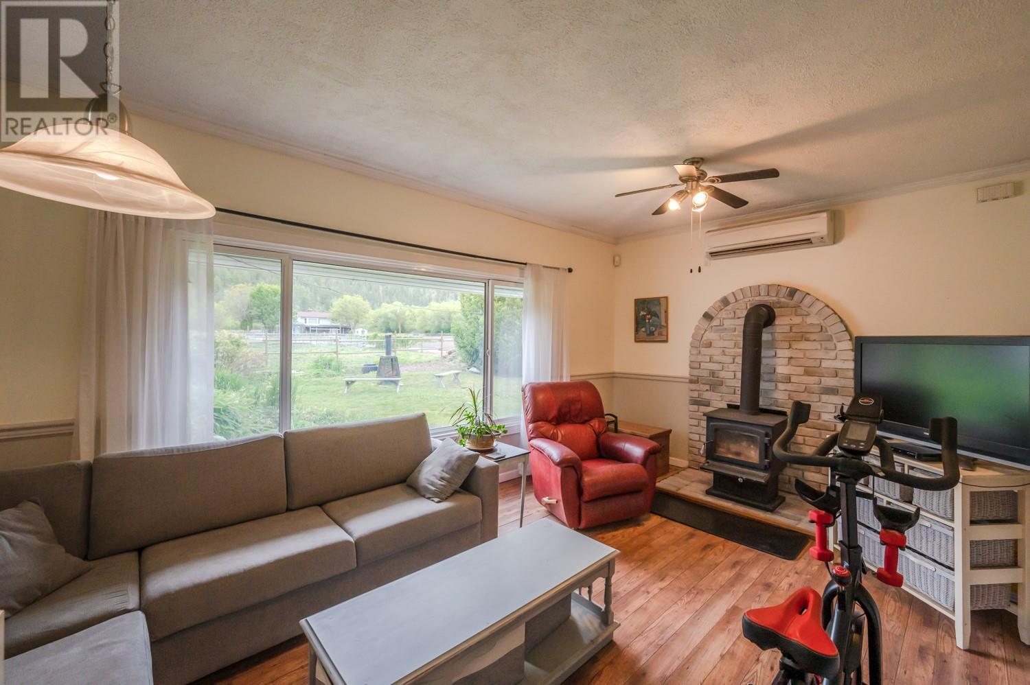 14892 Garnet Avenue, Summerland, British Columbia  V0H 1Z3 - Photo 16 - 10348850