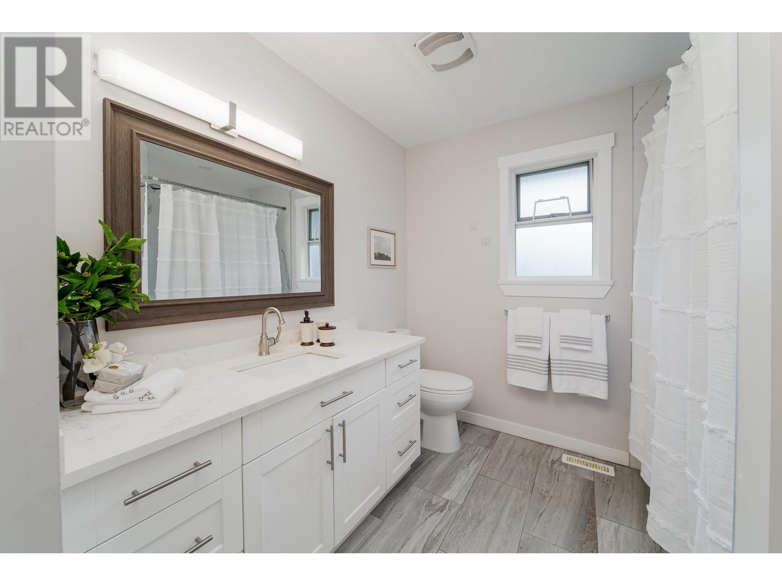 21282 Campbell Avenue, Maple Ridge, British Columbia  V2X 7G6 - Photo 16 - R3005045