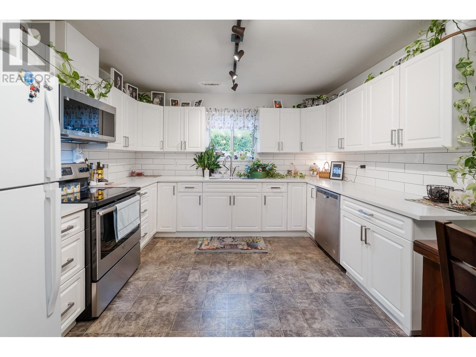 21282 Campbell Avenue, Maple Ridge, British Columbia  V2X 7G6 - Photo 26 - R3005045