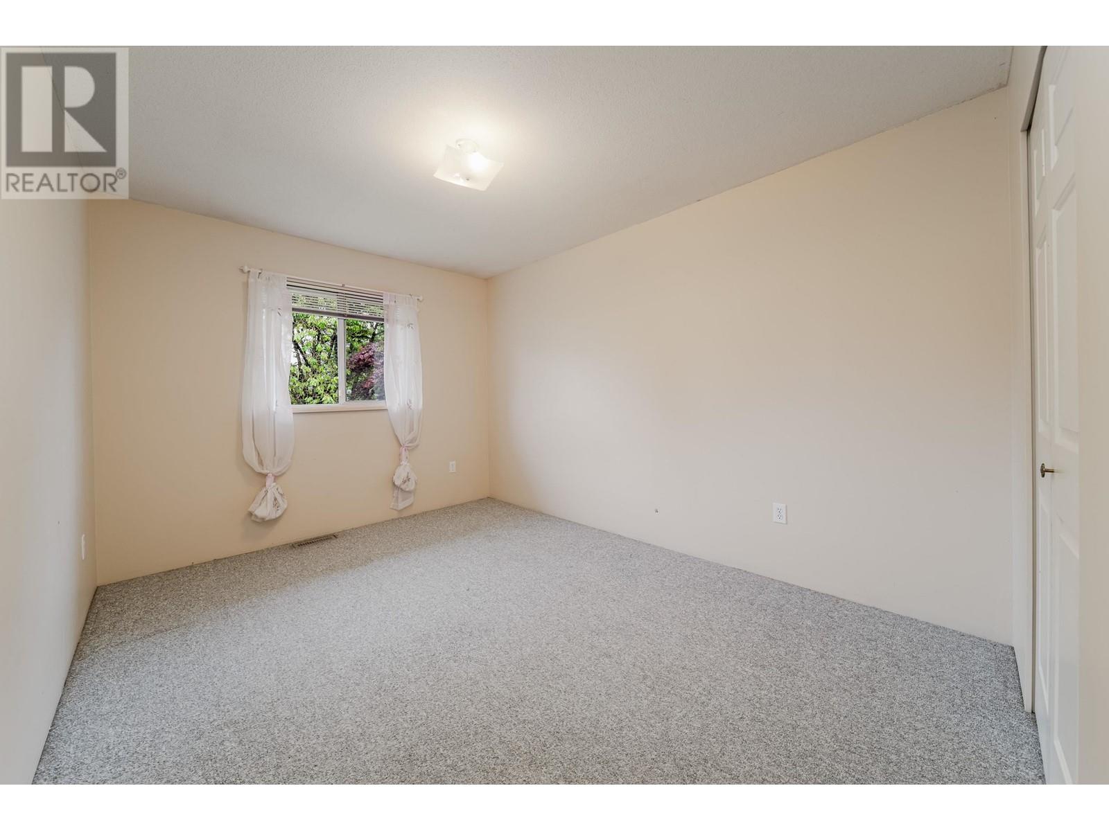 21282 Campbell Avenue, Maple Ridge, British Columbia  V2X 7G6 - Photo 14 - R3005045