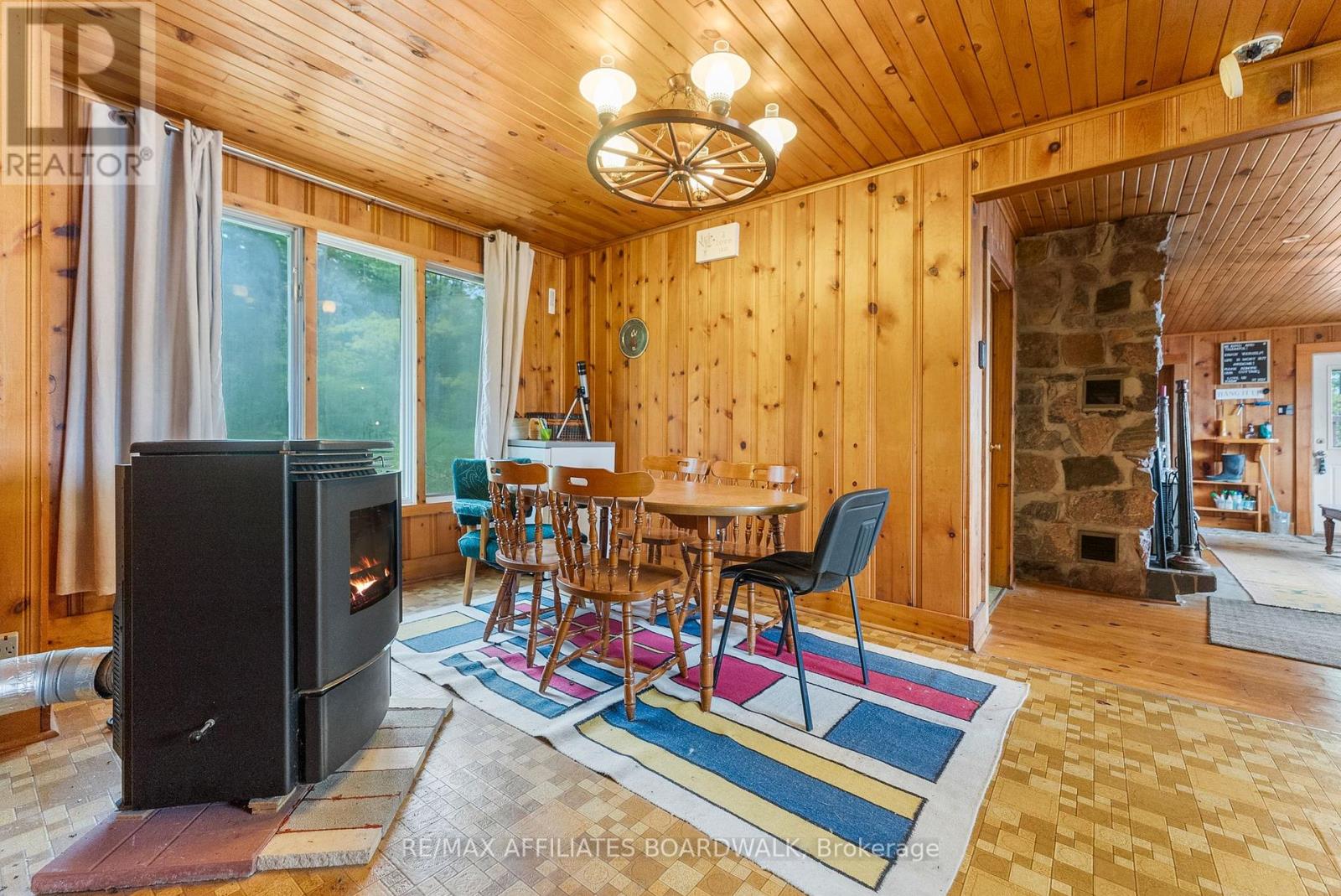 593 Mazinaw Lake, Addington Highlands, Ontario  K0H 1K0 - Photo 17 - X12164102