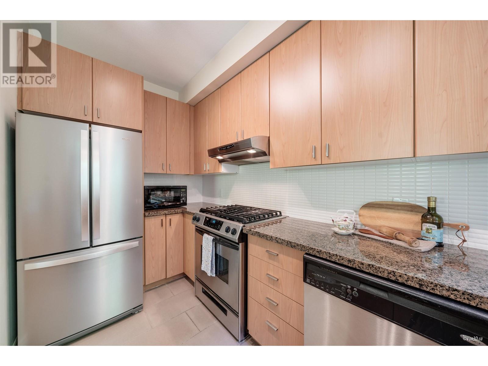 72 6878 Southpoint Drive, Burnaby, British Columbia  V3N 5E4 - Photo 7 - R3005698