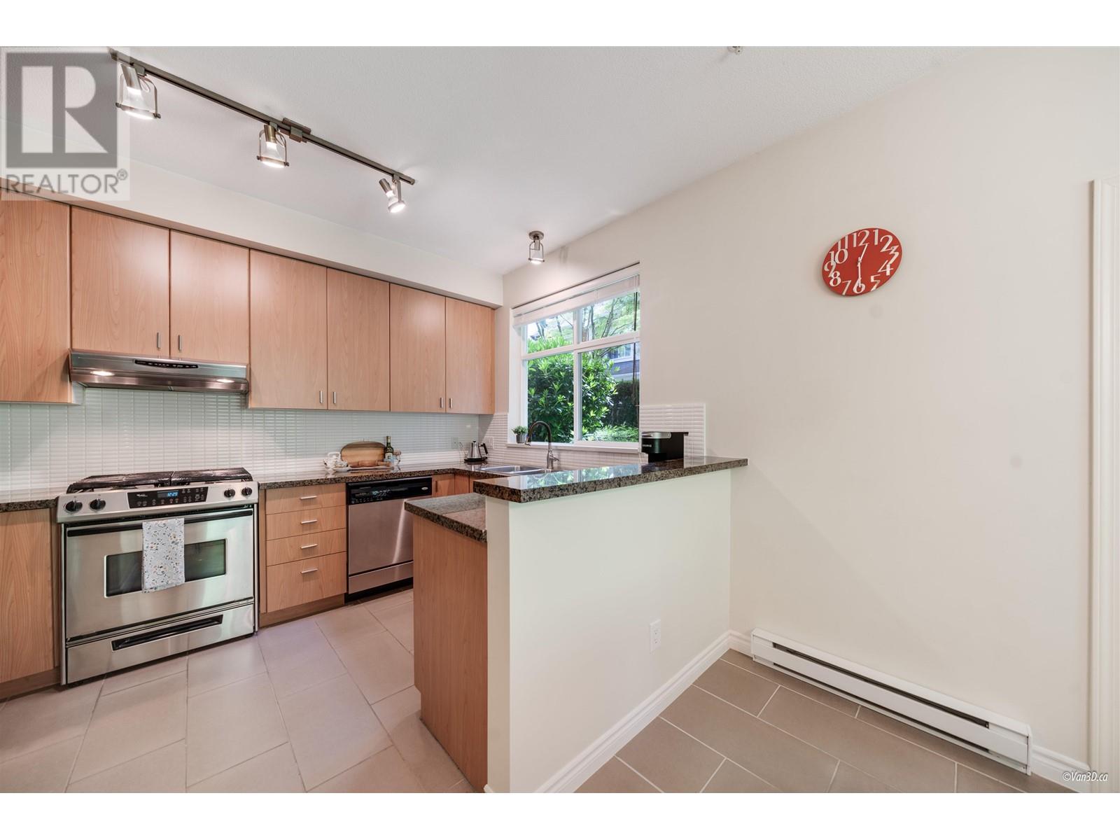 72 6878 Southpoint Drive, Burnaby, British Columbia  V3N 5E4 - Photo 9 - R3005698
