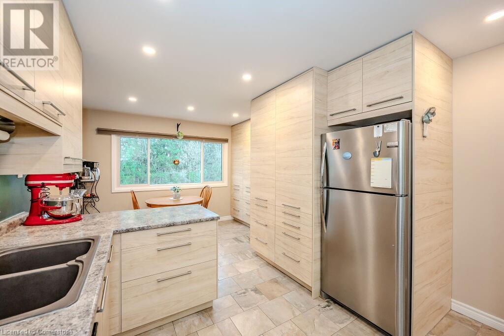 30 Green Valley Drive Unit# 12, Kitchener, Ontario  N2P 1G8 - Photo 13 - 40729999