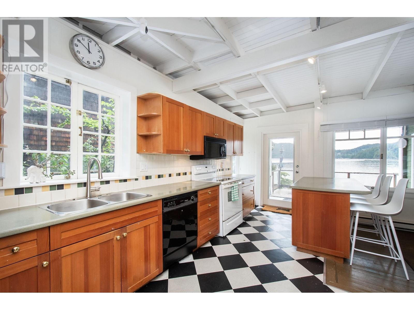 5293 Indian River Drive, North Vancouver, British Columbia  V7G 2T6 - Photo 6 - R3005682