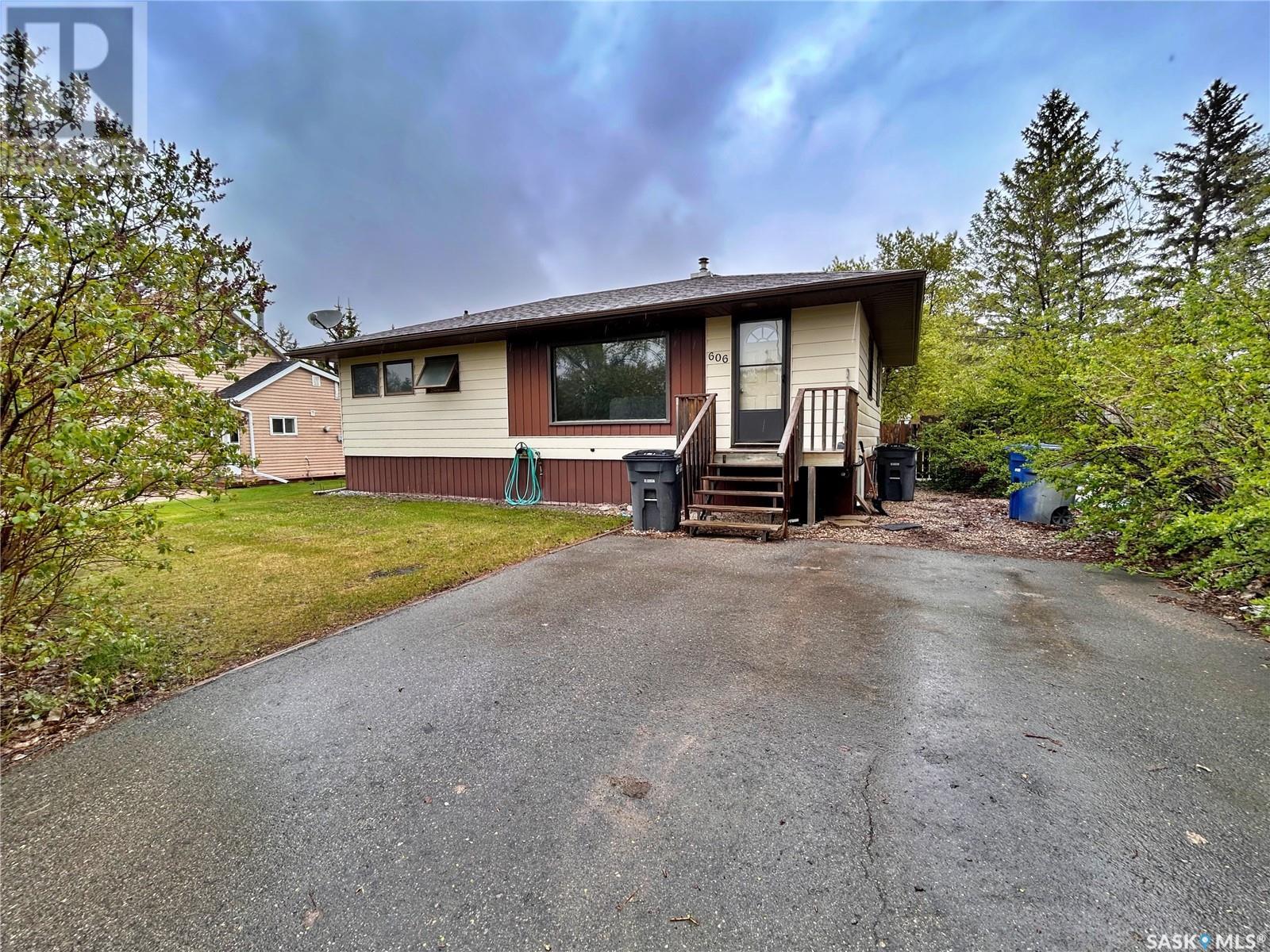 606 Broadway AVENUE, moosomin, Saskatchewan
