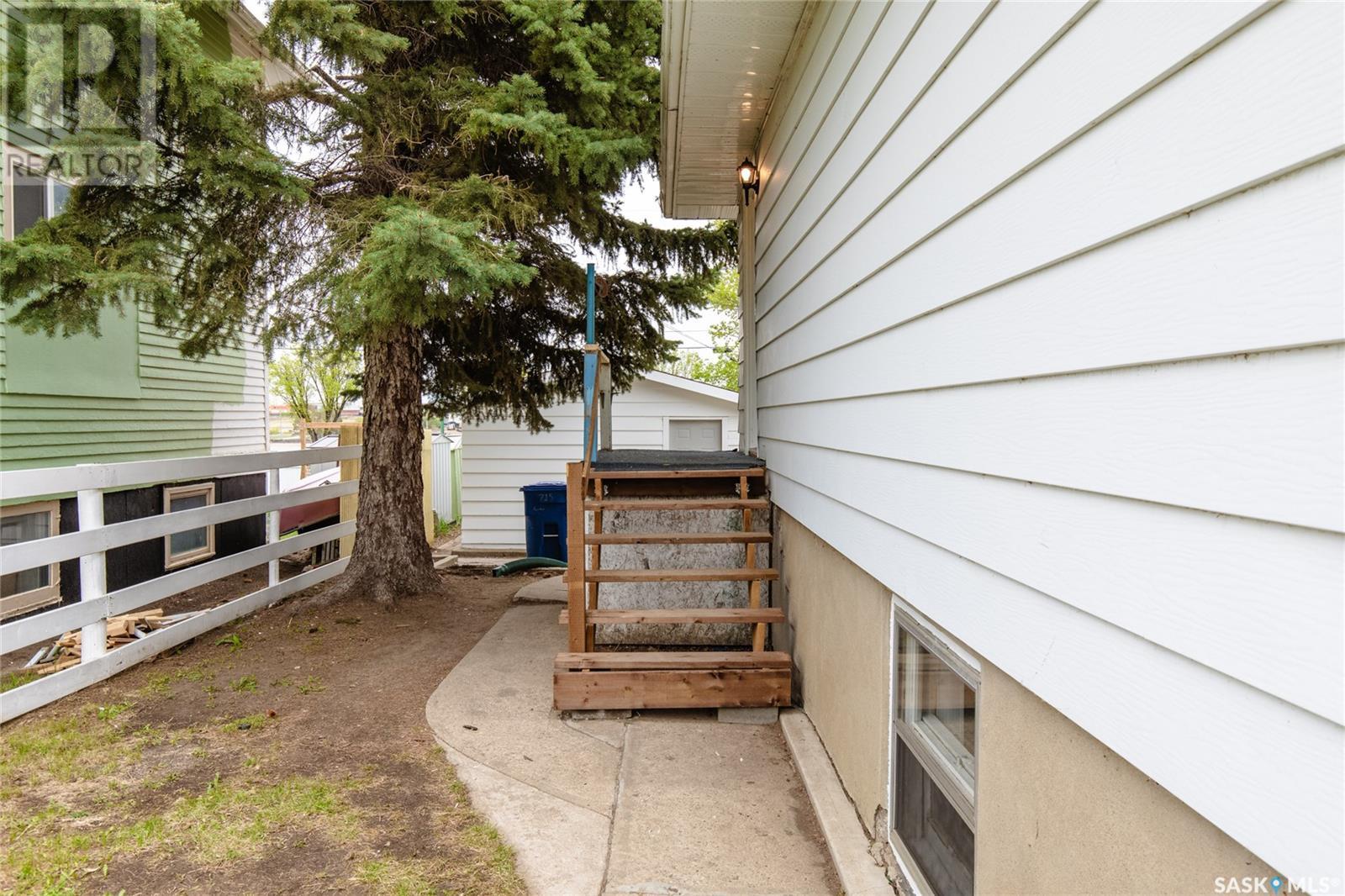 709 Fairford Street E, Moose Jaw, Saskatchewan  S6H 0G1 - Photo 32 - SK006684