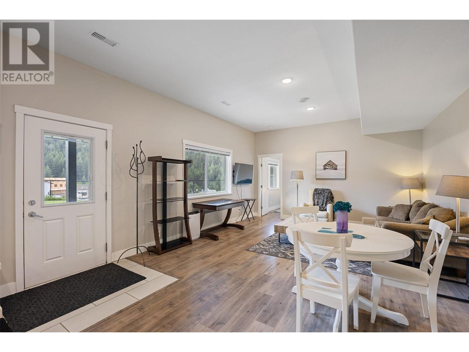 1880 Foxtail Drive, Kamloops, British Columbia  V1S 0A4 - Photo 51 - 10348849