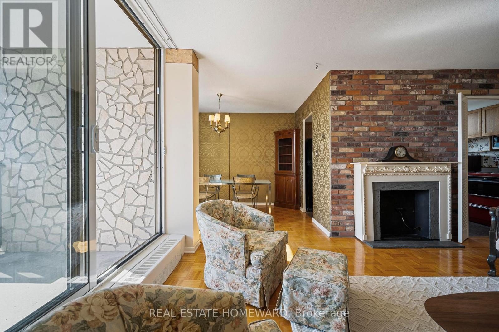 814 - 15 Vicora Linkway, Toronto, Ontario  M3C 1A8 - Photo 8 - C12068762