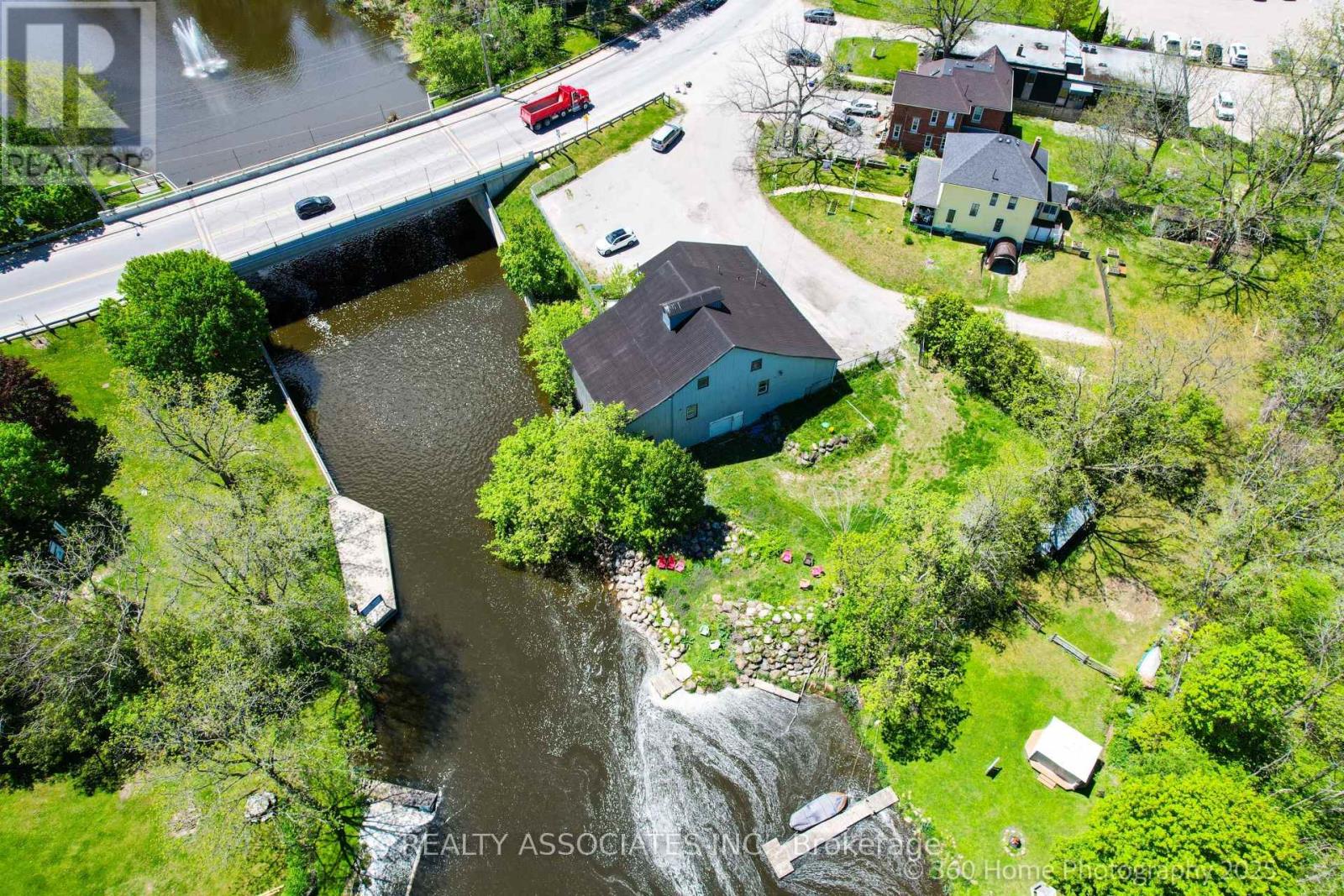 141 High Street, Georgina, Ontario  L0E 1R0 - Photo 7 - N12132589