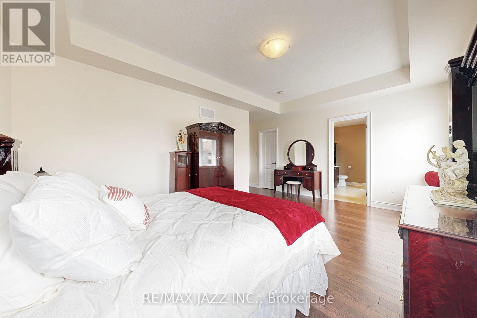 208 Frederick Pearson Street, East Gwillimbury, Ontario  L9N 0Y9 - Photo 35 - N12164143
