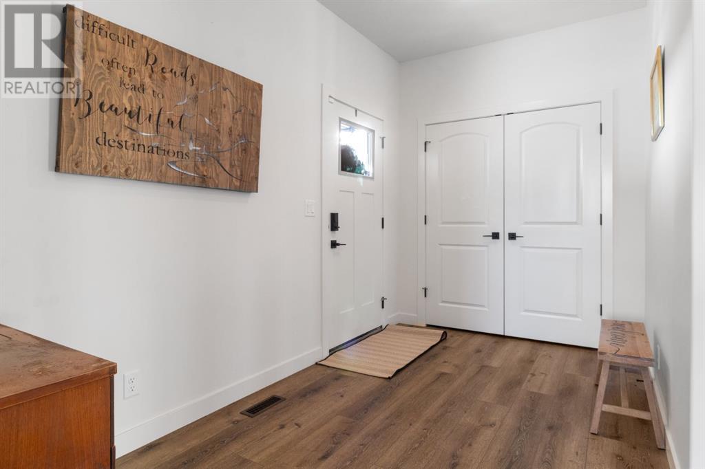 2 Tyrrell Place, Red Deer, Alberta  T4P 0T8 - Photo 5 - A2198236