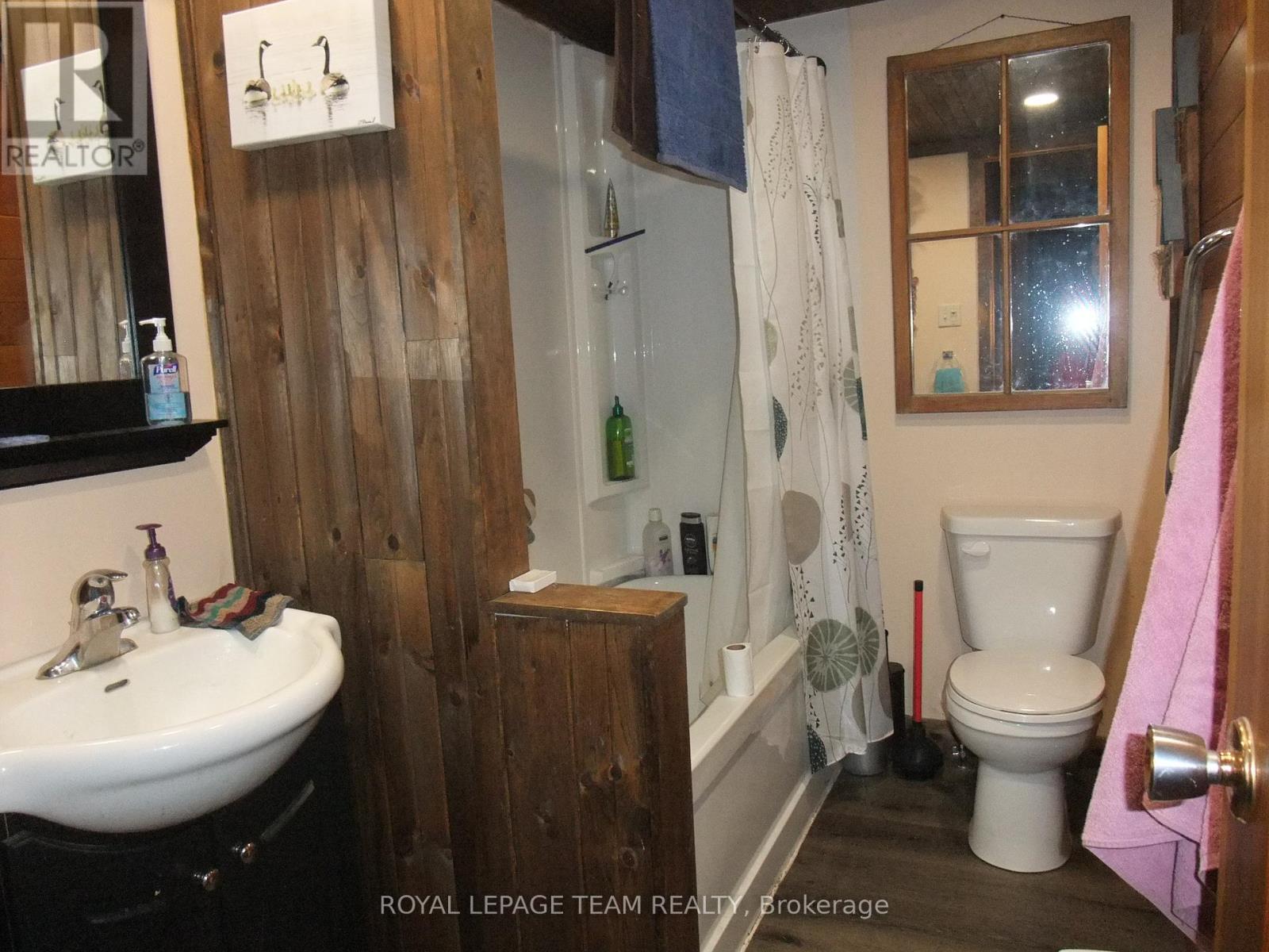 35 Quail Trail, Greater Madawaska, Ontario  K0J 2R0 - Photo 13 - X12164146
