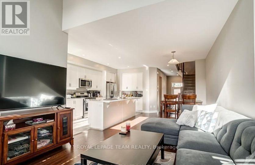 765 Twist Way, Ottawa, Ontario  K2V 0M3 - Photo 7 - X12164148