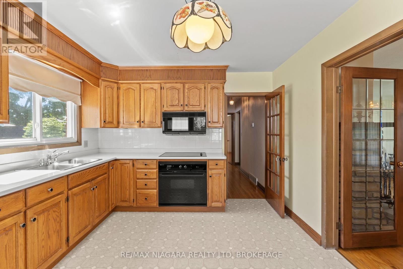 6628 Argyll Crescent, Niagara Falls (Arad/fallsview), Ontario  L2G 5E7 - Photo 17 - X12164112