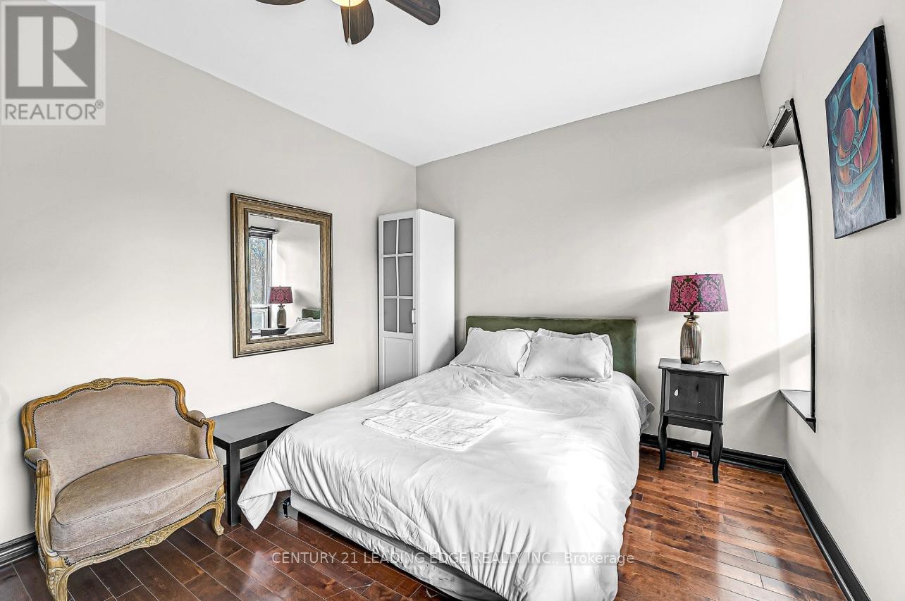 2 Monteith Street, Toronto, Ontario  M4Y 1K7 - Photo 8 - C12164108