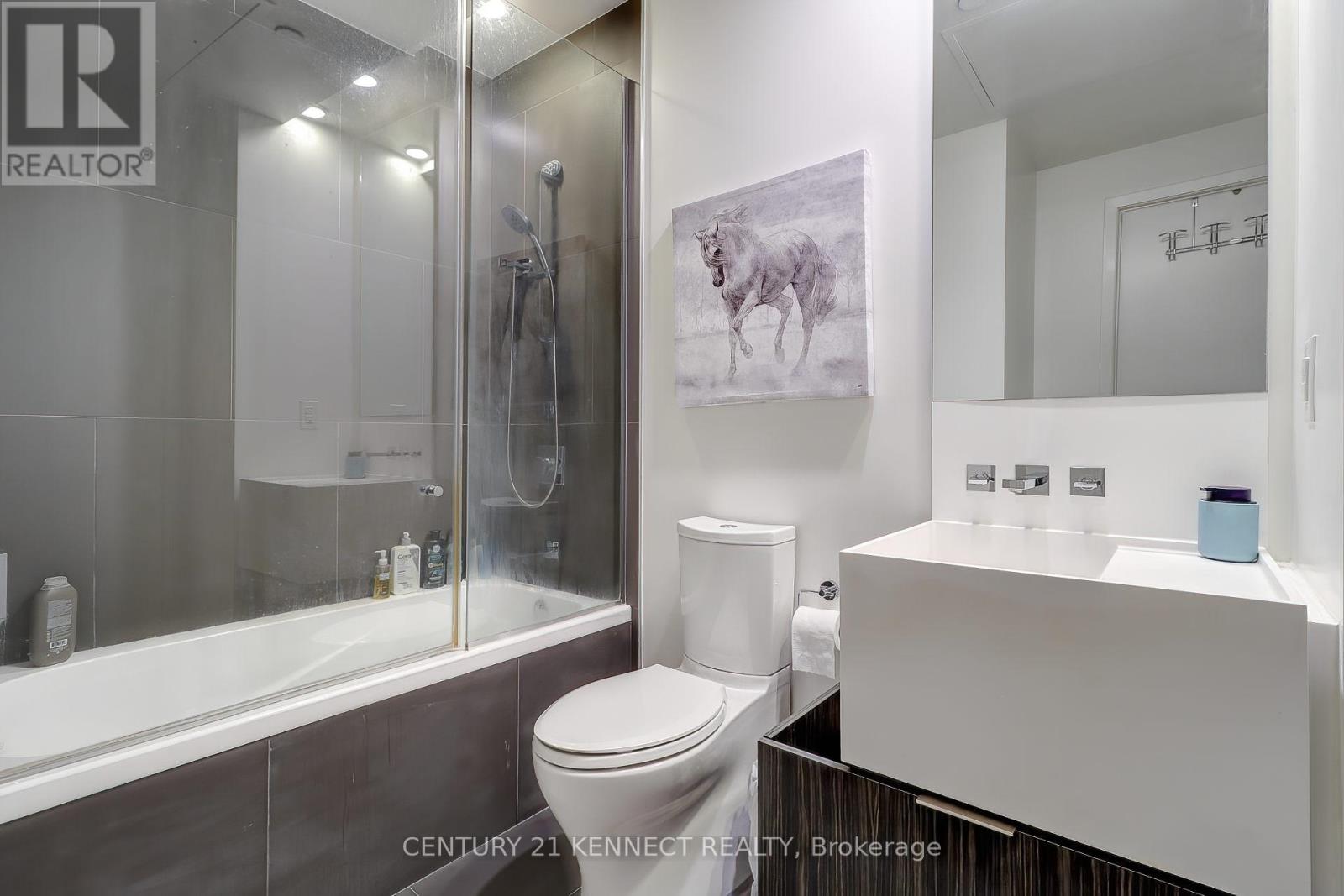 526 - 1 Bloor Street E, Toronto, Ontario  M4W 0A8 - Photo 21 - C12164137