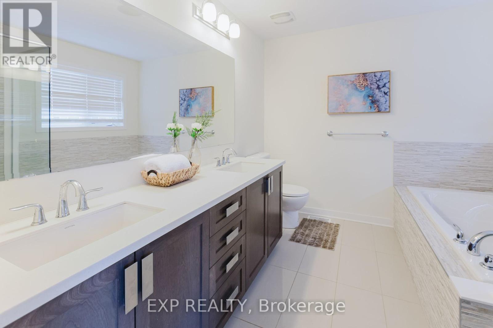 301 Brettonwood Ridge, Ottawa, Ontario  K2T 0H8 - Photo 21 - X12161513