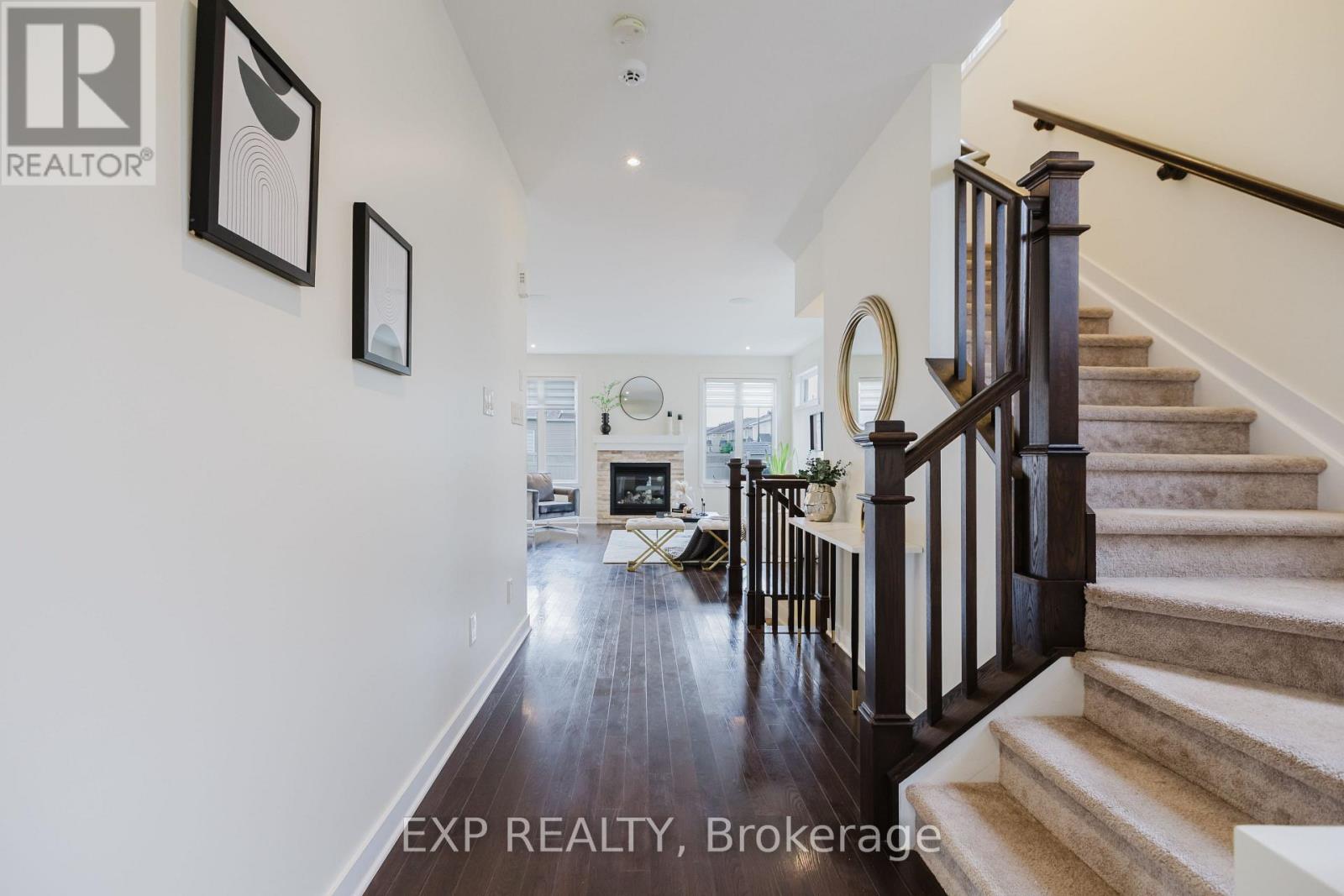 301 Brettonwood Ridge, Ottawa, Ontario  K2T 0H8 - Photo 6 - X12161513