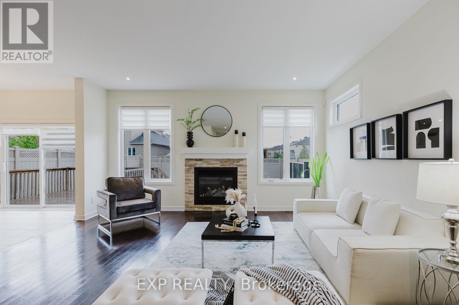 301 Brettonwood Ridge, Ottawa, Ontario  K2T 0H8 - Photo 7 - X12161513