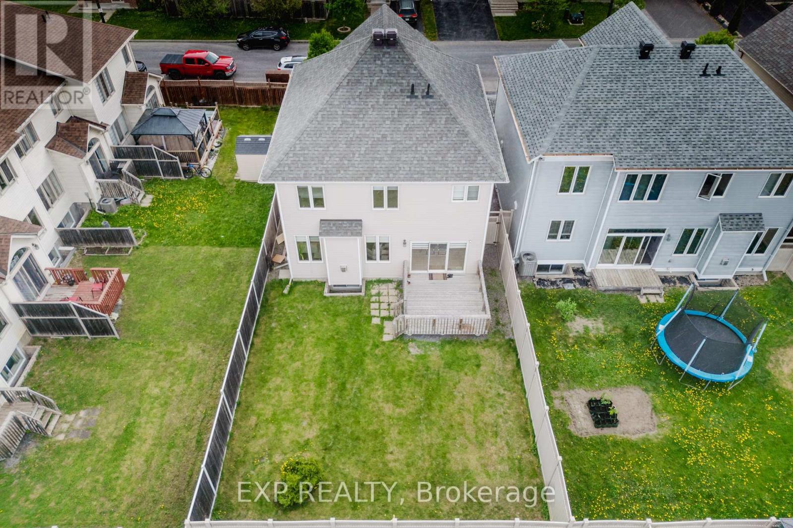 301 Brettonwood Ridge, Ottawa, Ontario  K2T 0H8 - Photo 35 - X12161513