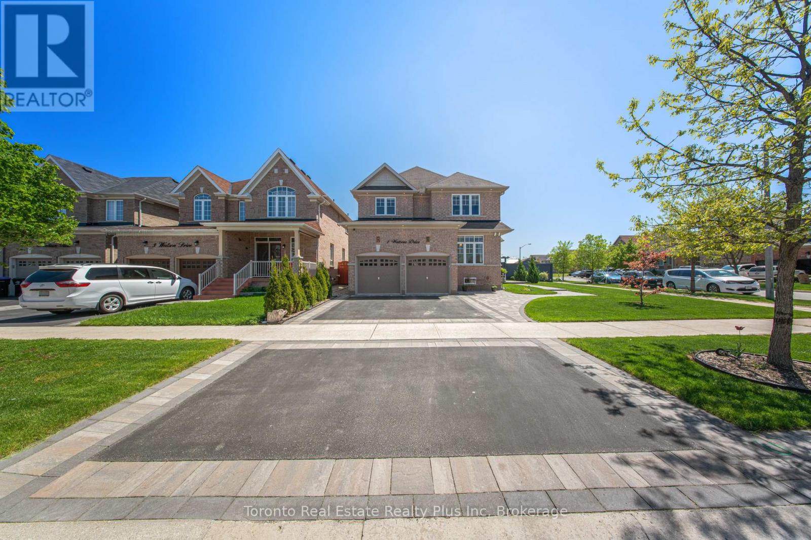 Property at 1 WATSON DRIVE image 1