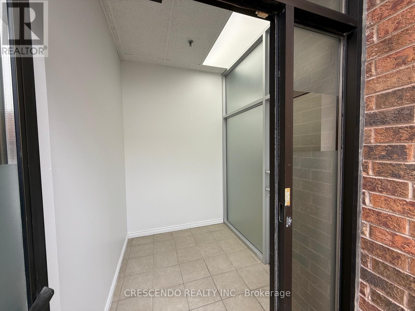 10 - 259 Edgeley Boulevard, Vaughan, Ontario  L4K 3Y4 - Photo 3 - N12164130