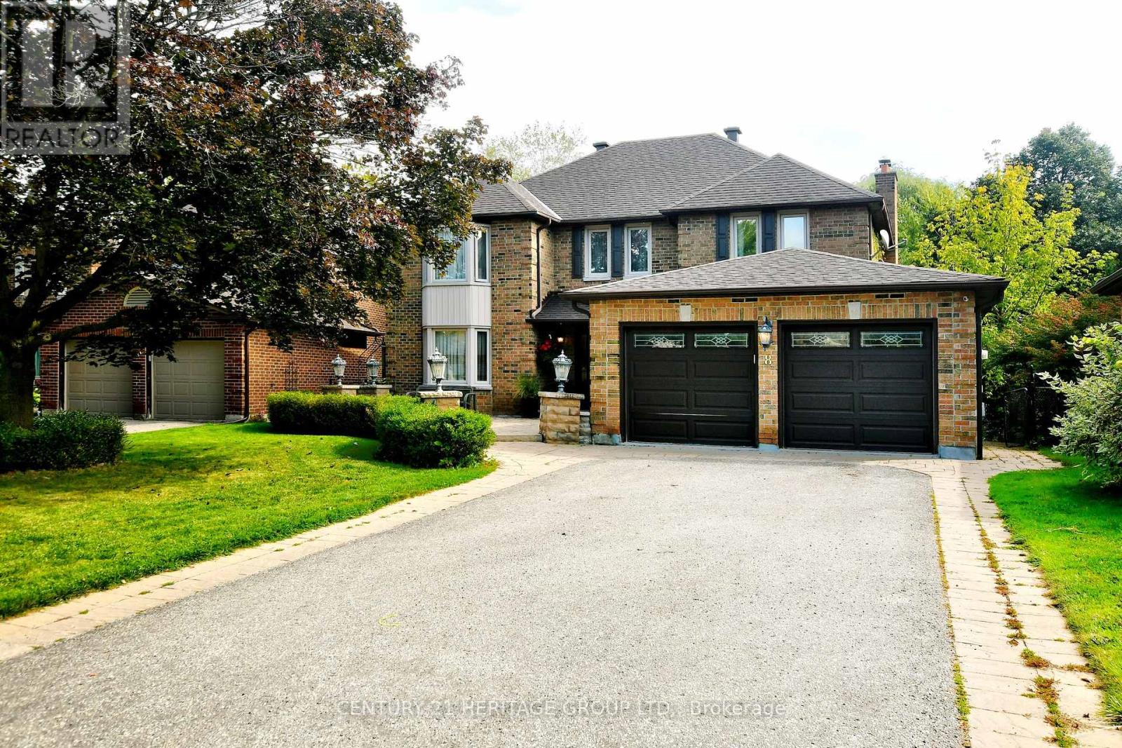 8 Petch Crescent, Aurora, Ontario  L4G 5N7 - Photo 1 - N12164136