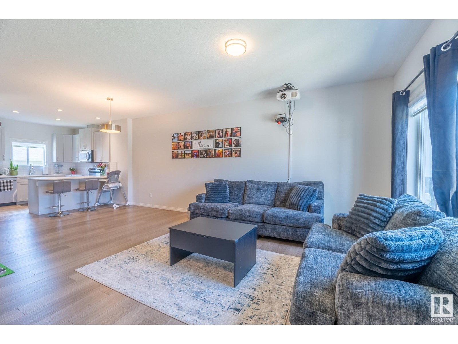 Property at #4407 4407 38 ST image 4