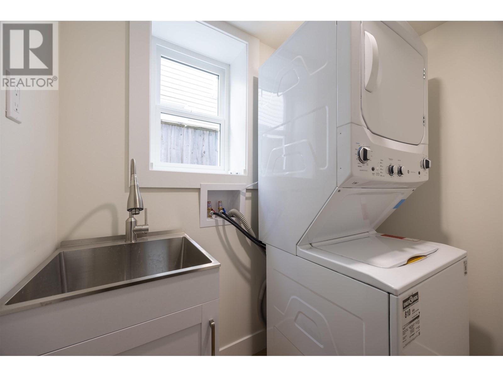 1277 Hudson Street, Coquitlam, British Columbia  V3B 7L7 - Photo 5 - R3005494