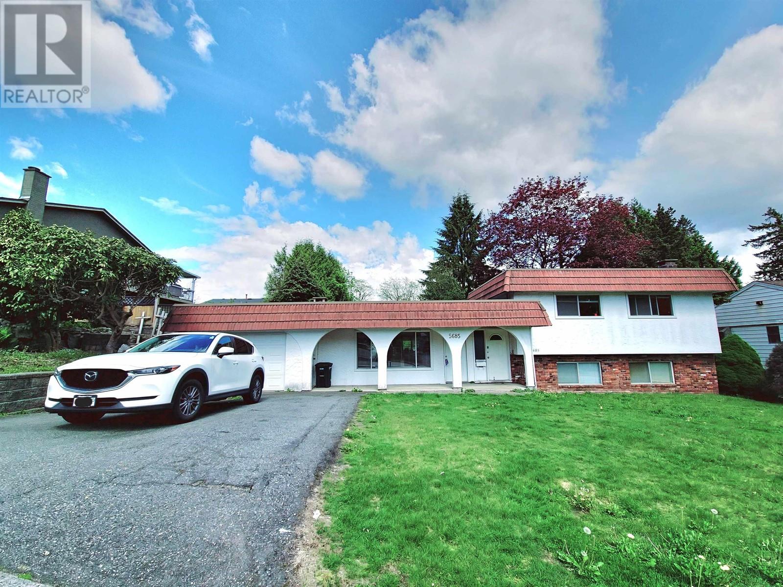 5685 FOREST STREET, burnaby, British Columbia V5G1X5