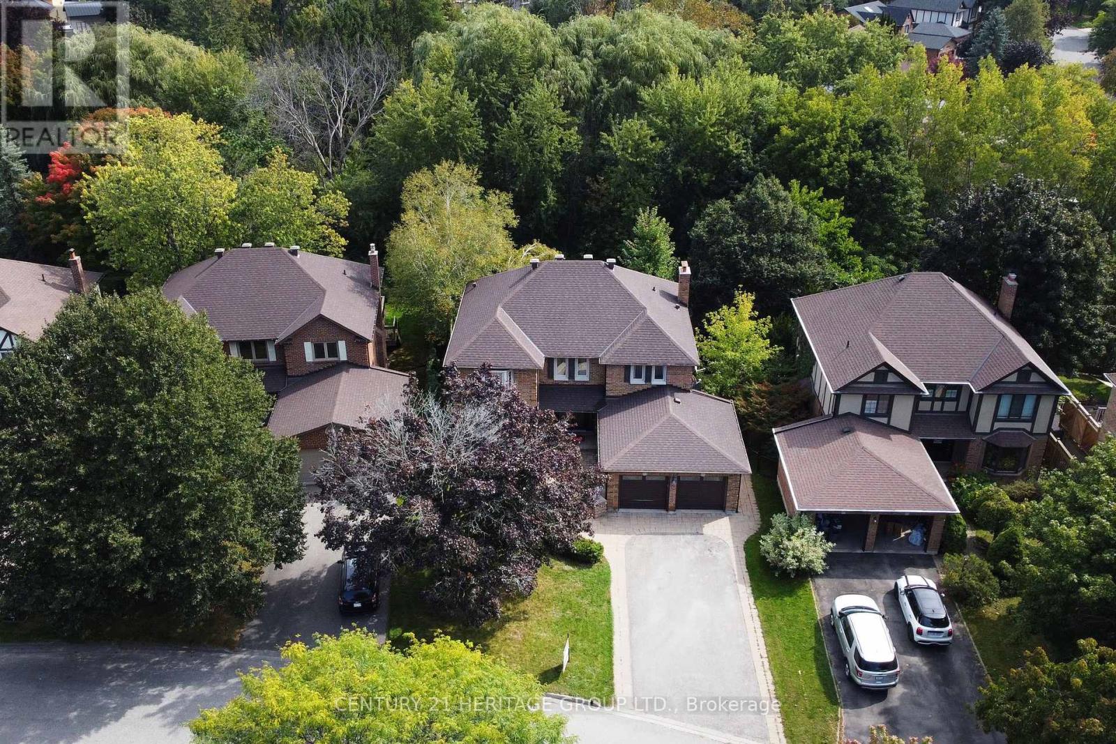 8 Petch Crescent, Aurora, Ontario  L4G 5N7 - Photo 36 - N12164136