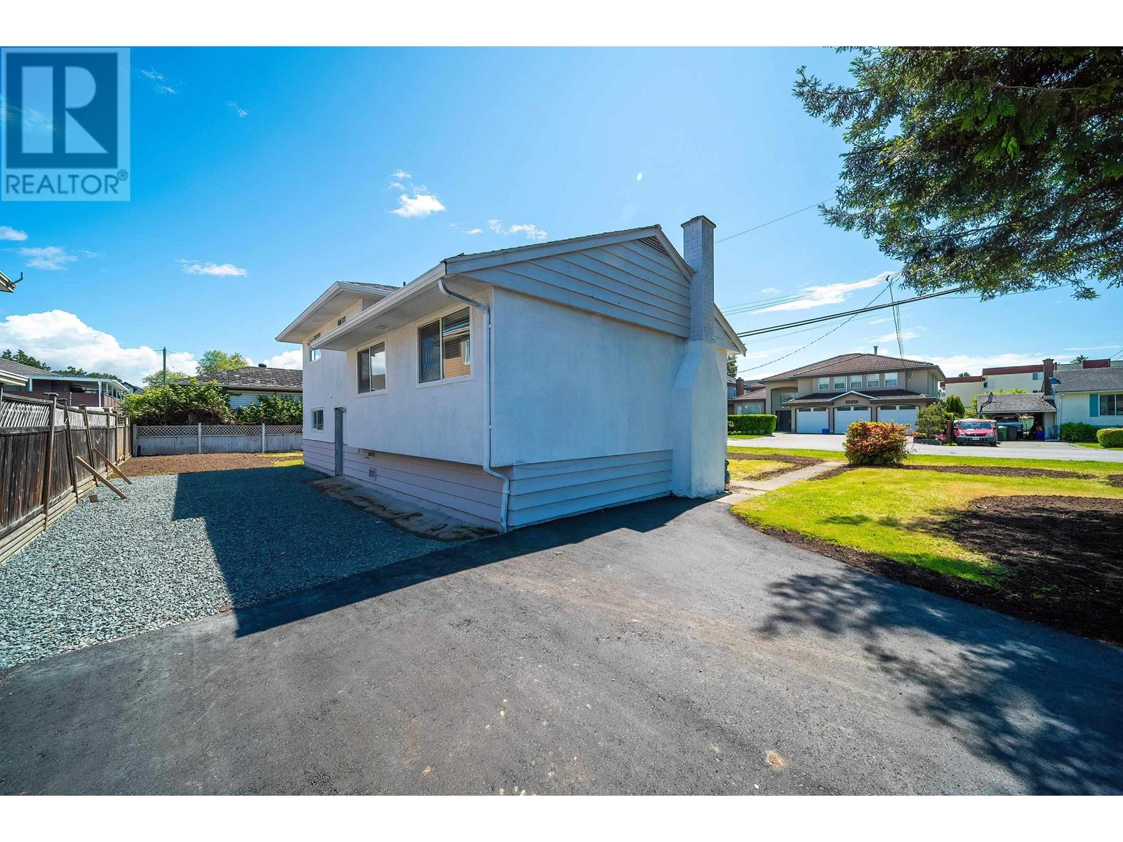 3871 Youngmore Road, Richmond, British Columbia  V7C 1R5 - Photo 11 - R3005747