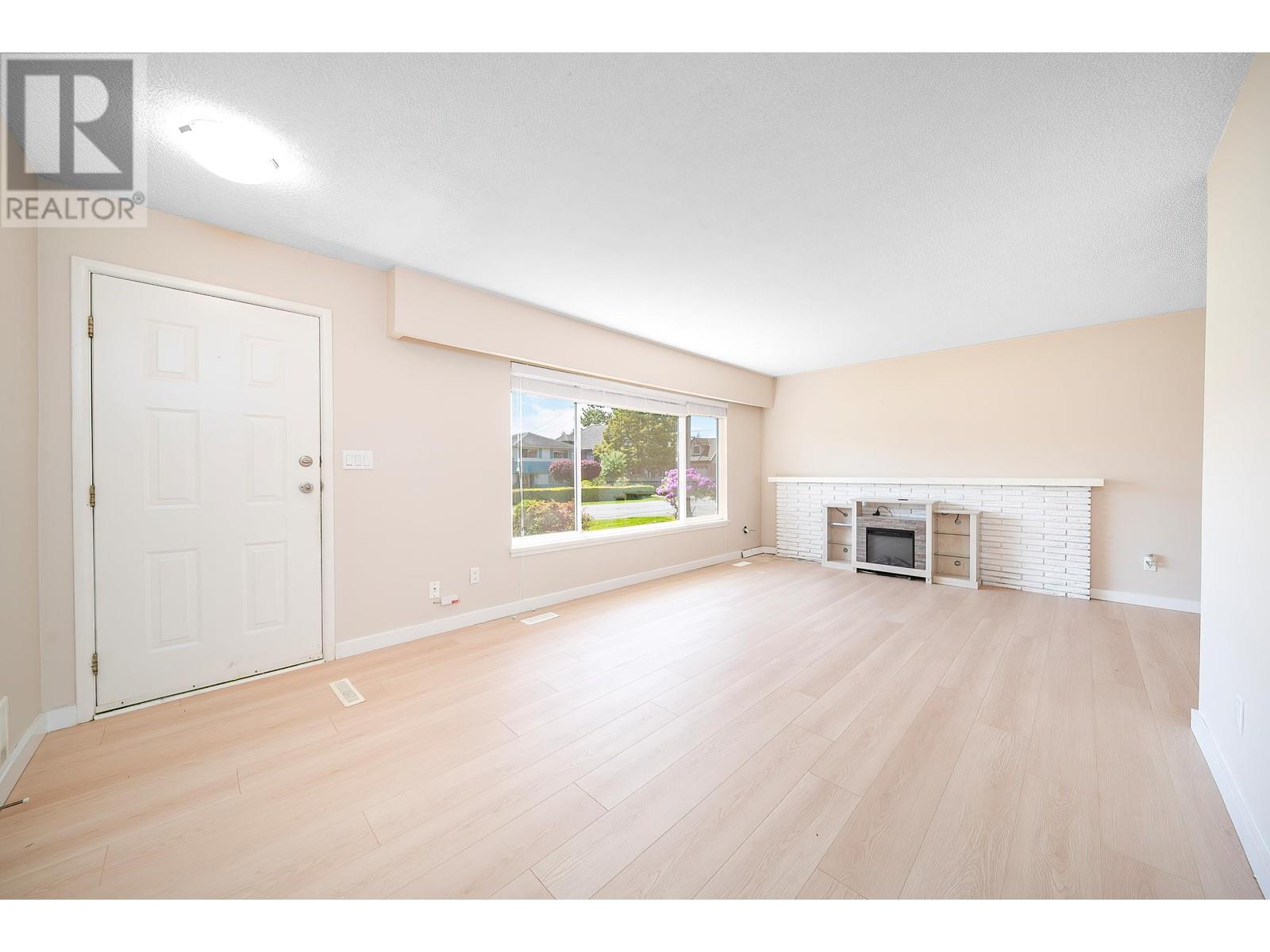 3871 Youngmore Road, Richmond, British Columbia  V7C 1R5 - Photo 12 - R3005747