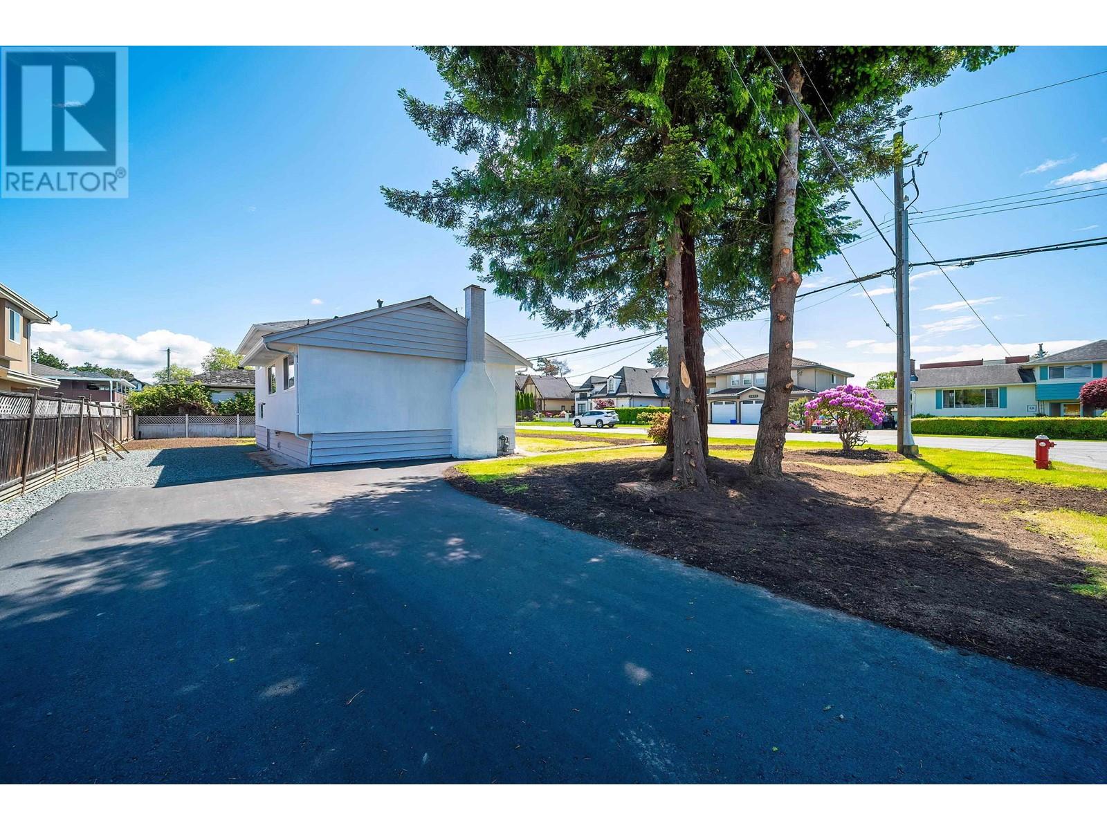 3871 Youngmore Road, Richmond, British Columbia  V7C 1R5 - Photo 5 - R3005747