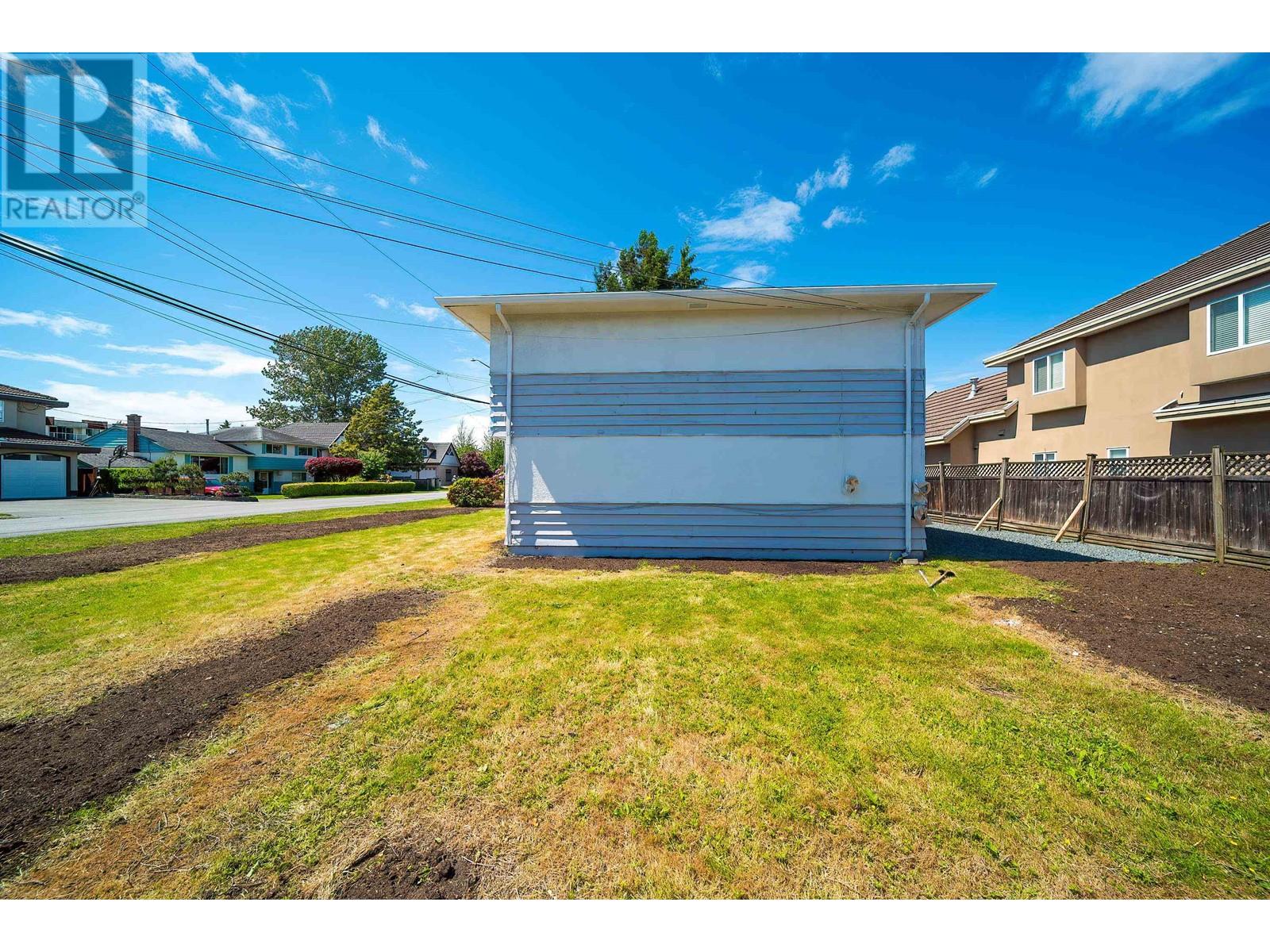3871 Youngmore Road, Richmond, British Columbia  V7C 1R5 - Photo 9 - R3005747
