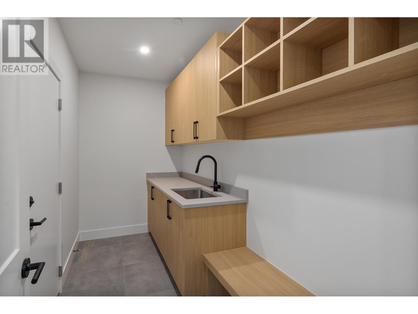 15 3385 Mamquam Road, Squamish, British Columbia  V8B 0E3 - Photo 11 - R3005178