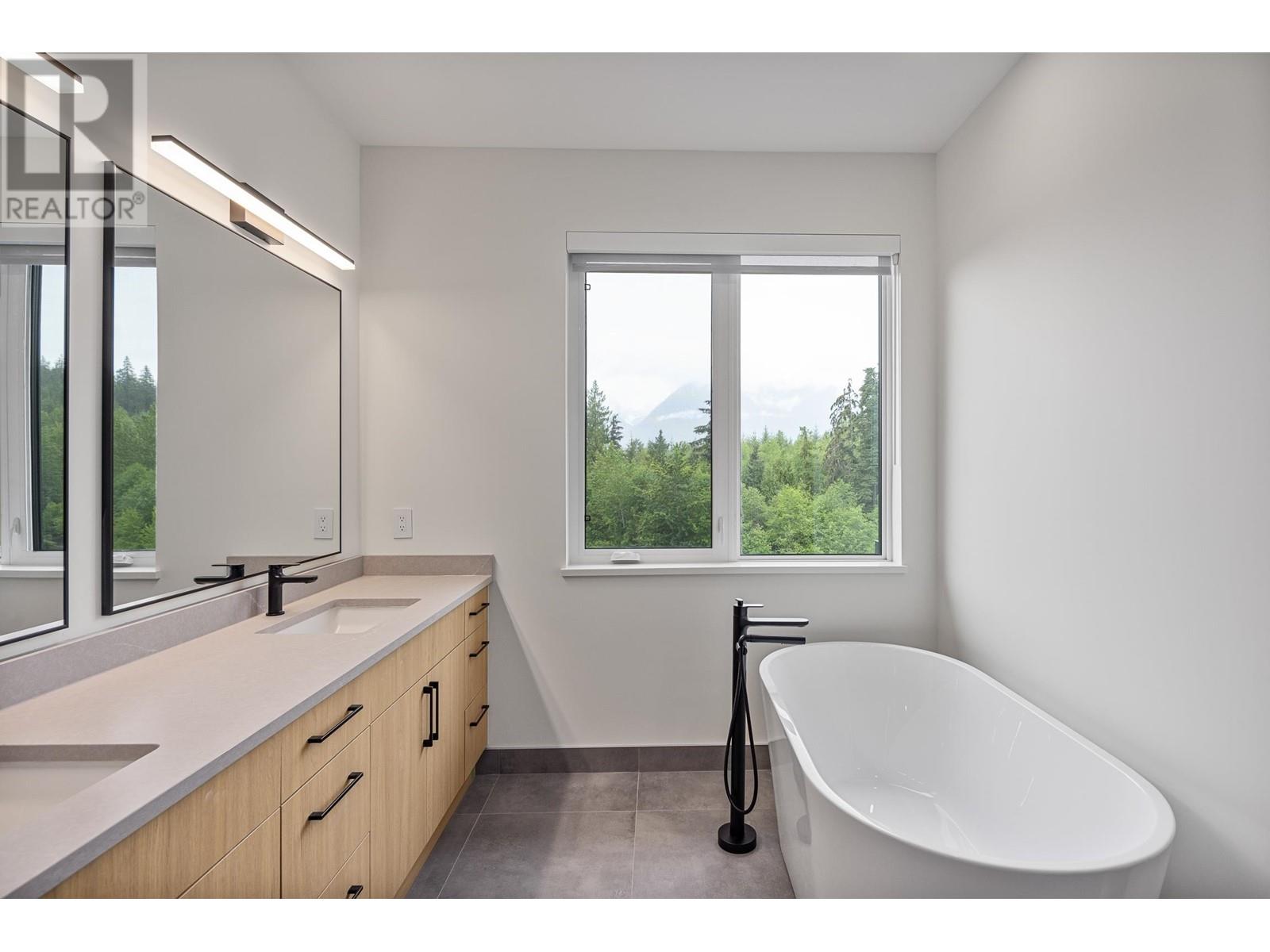 15 3385 Mamquam Road, Squamish, British Columbia  V8B 0E3 - Photo 15 - R3005178