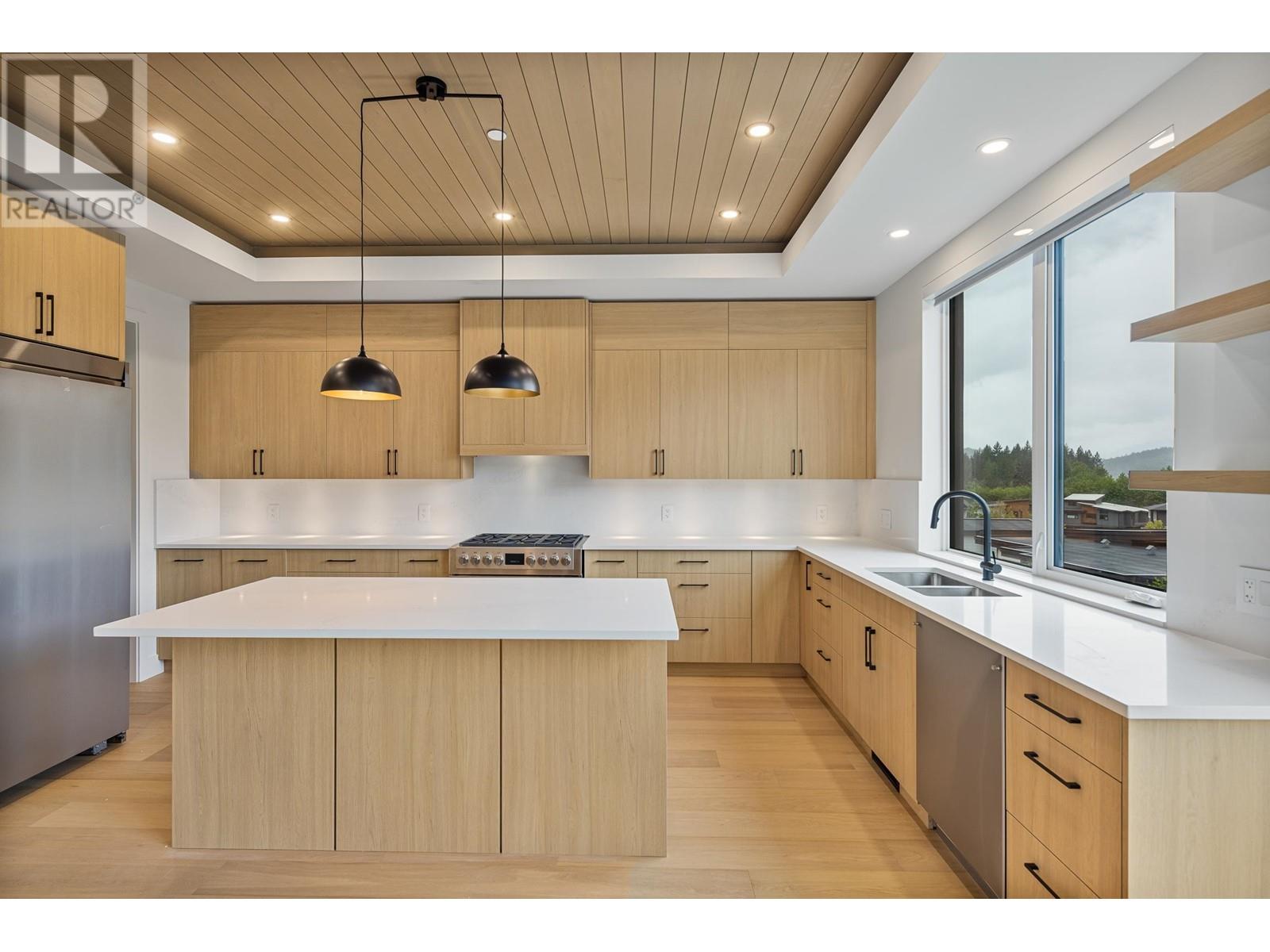 15 3385 MAMQUAM ROAD, Squamish, British Columbia
