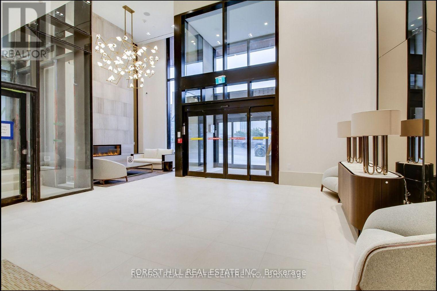 211 - 2020 Bathurst Street, Toronto, Ontario  M6C 2B9 - Photo 29 - C12164153