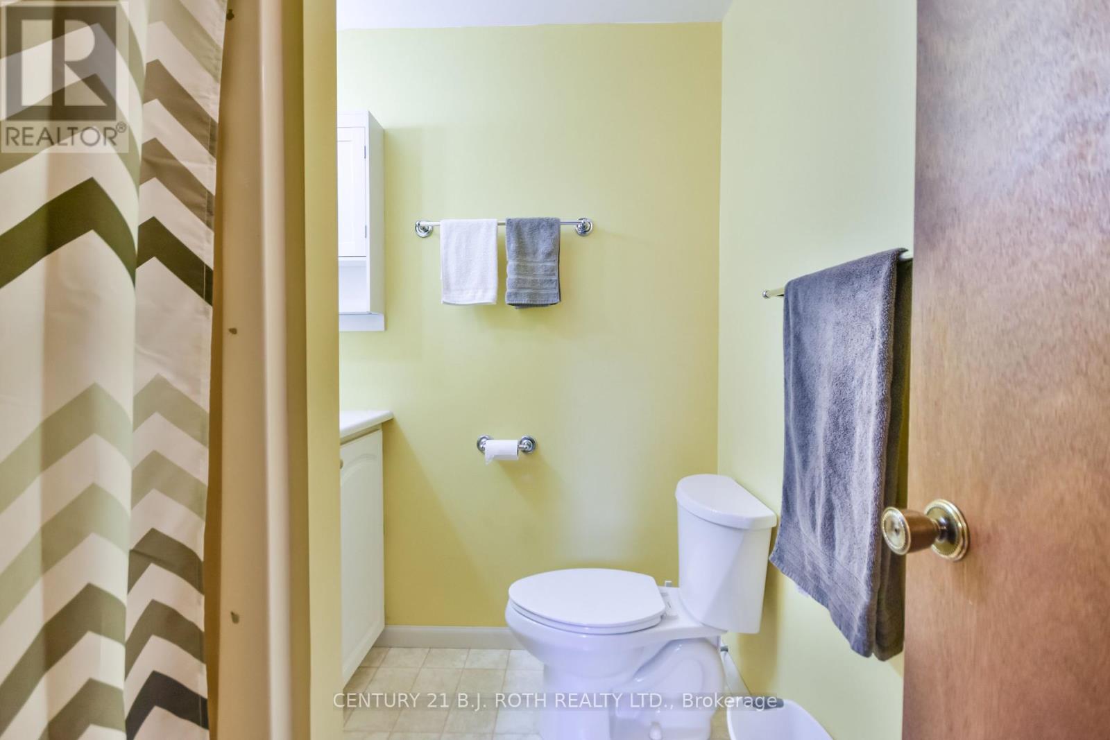 202 Crawford Street, Barrie, Ontario  L4N 3W6 - Photo 32 - S12163965