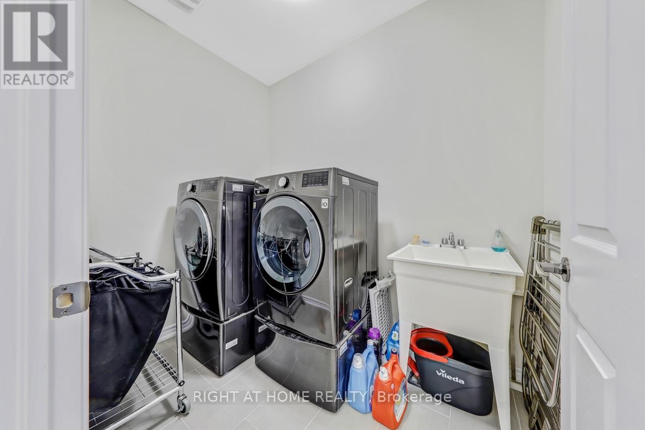 10937 Victoria Square Boulevard, Markham, Ontario  L6C 0Z3 - Photo 11 - N12164155