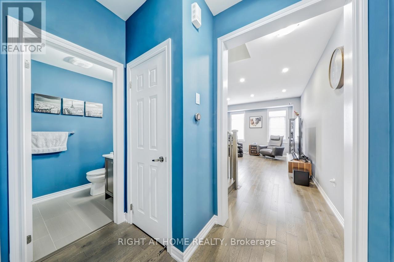 10937 Victoria Square Boulevard, Markham, Ontario  L6C 0Z3 - Photo 6 - N12164155