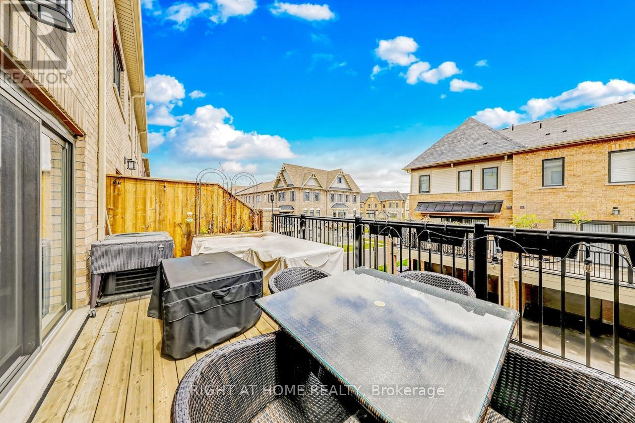 10937 Victoria Square Boulevard, Markham, Ontario  L6C 0Z3 - Photo 9 - N12164155