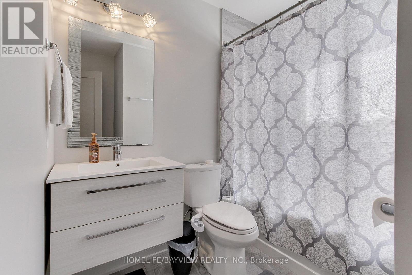 3 Tower Court, Bradford West Gwillimbury, Ontario  L3Z 2V2 - Photo 20 - N12161323
