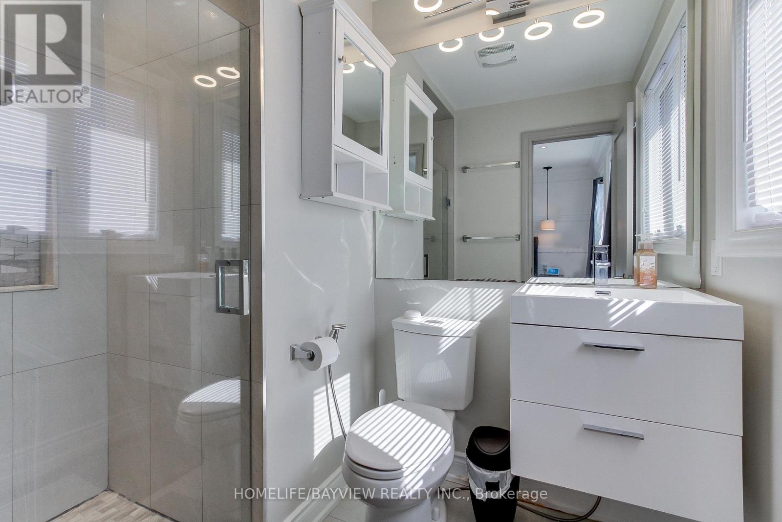 3 Tower Court, Bradford West Gwillimbury, Ontario  L3Z 2V2 - Photo 22 - N12161323