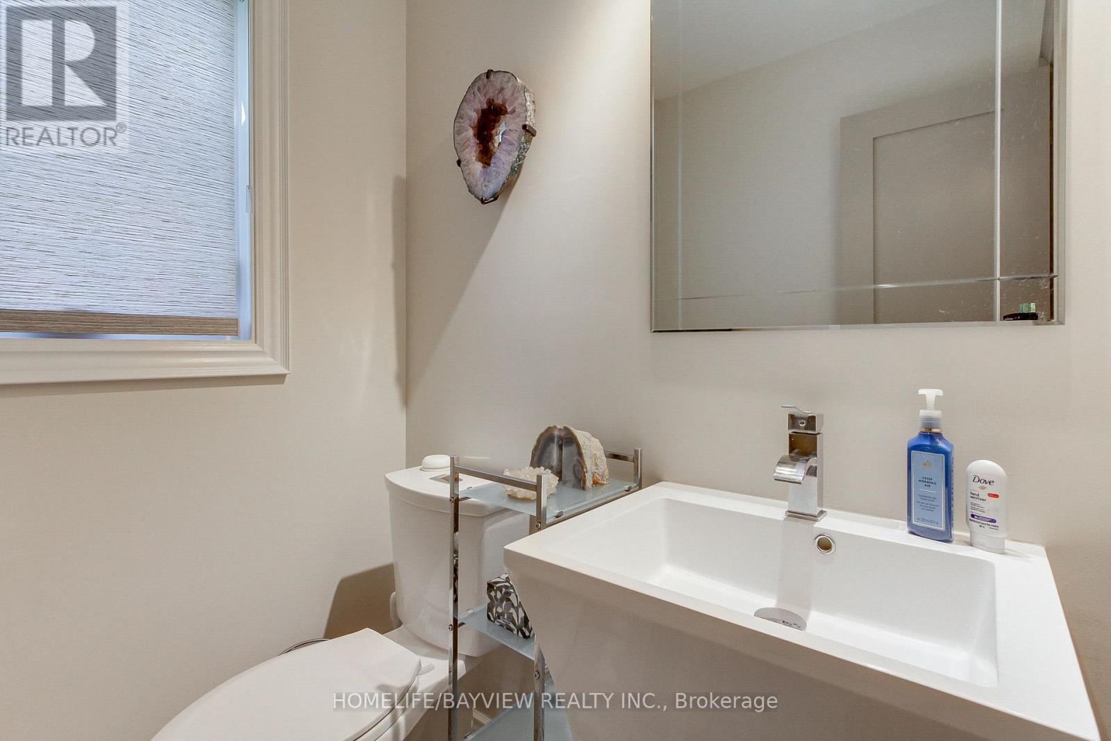 3 Tower Court, Bradford West Gwillimbury, Ontario  L3Z 2V2 - Photo 18 - N12161323